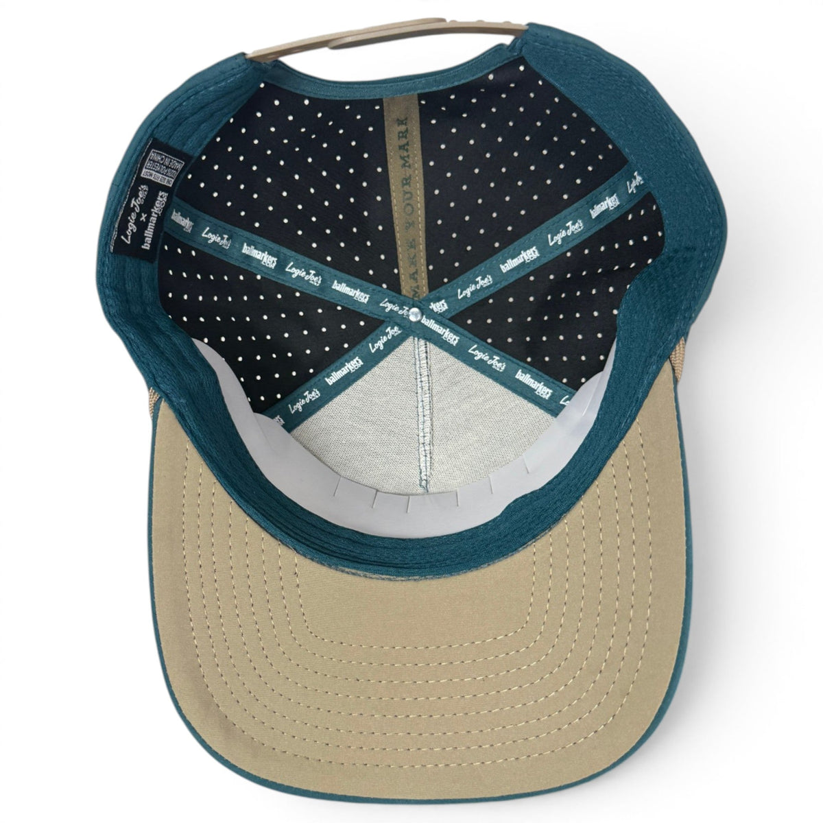 Deep Dive Golf Hat with Magnetic Ball Marker